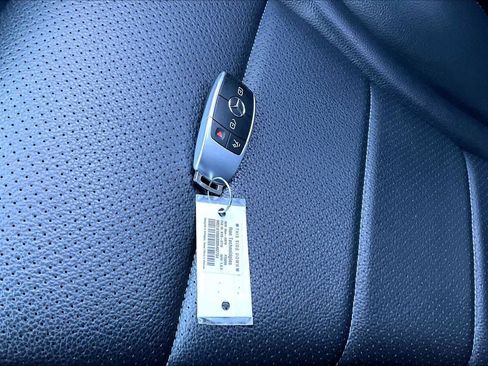 Used 2021 Mercedes-Benz C 300 C 300 image 15