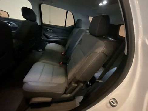 Used 2021 Chevrolet Traverse LS image 22