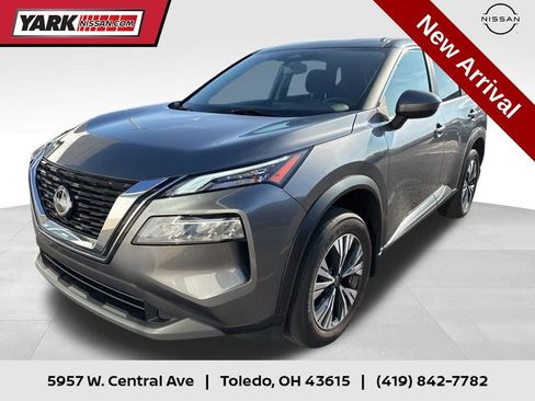 Certified 2023 Nissan Rogue SV image 1