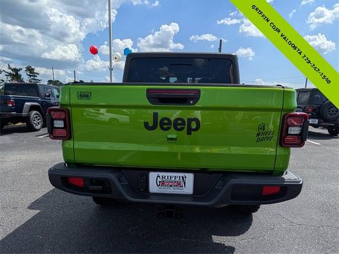 New 2025 Jeep Gladiator Willys image 5