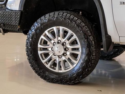 Used 2022 Chevrolet Silverado 3500 High Country w/ Technology Package image 49