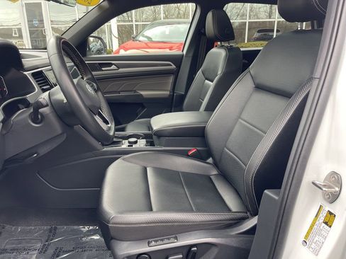 Used 2023 Volkswagen Atlas Cross Sport SEL AWD/4WD image 17