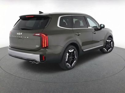 Used 2025 Kia Telluride S
