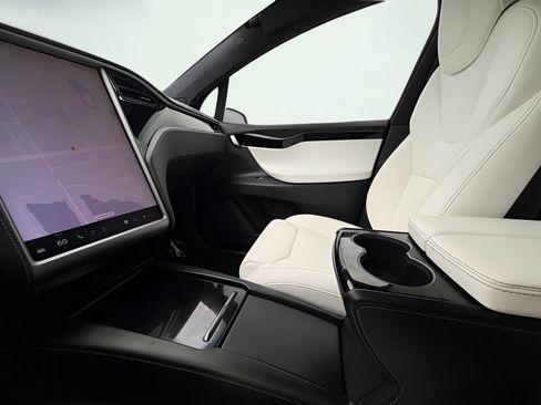 Used 2019 Tesla Model X Performance AWD/4WD image 60