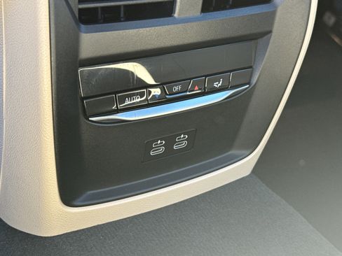 Used 2023 BMW 330e w/ Premium Package image 29