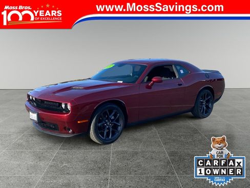 Used 2021 Dodge Challenger SXT w/ Driver Convenience Group RWD image 1