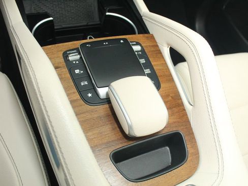 Used 2023 Mercedes-Benz GLE 350 4MATIC w/ AMG Line Exterior image 16