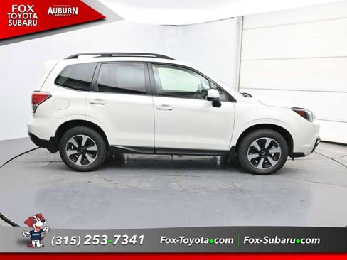 Used 2017 Subaru Forester 2.5i Premium w/ All-Weather Package AWD/4WD image 15