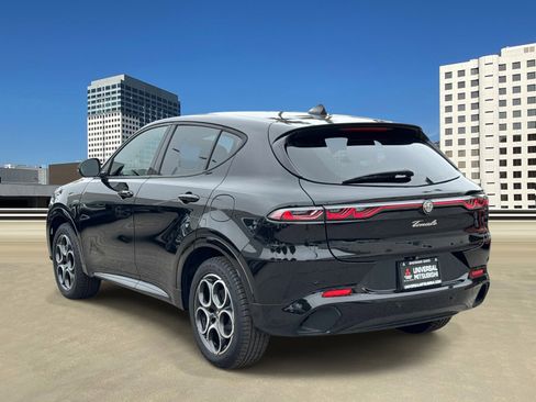 Used 2025 Alfa Romeo Tonale AWD/4WD image 3