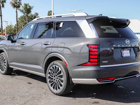 New 2026 Hyundai Palisade Calligraphy FWD image 8