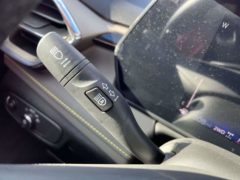 Certified 2025 Chevrolet TrailBlazer ACTIV w/ Convenience Package image 31