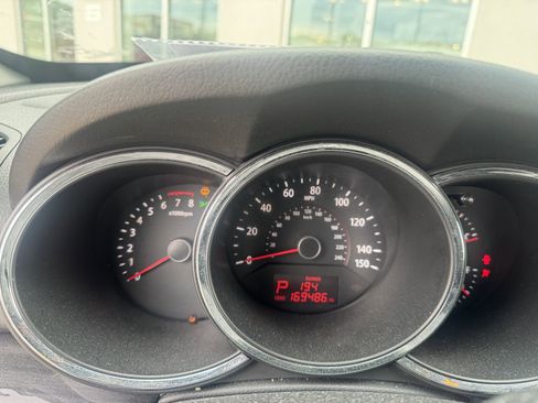 Used 2012 Kia Sorento FWD image 3