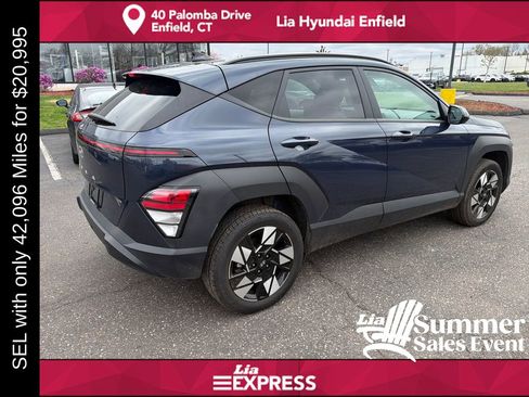 Used 2025 Hyundai Kona SEL AWD/4WD image 3