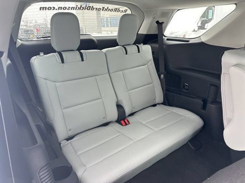 New 2026 Ford Explorer Platinum w/ LUX Leather Package AWD/4WD image 16