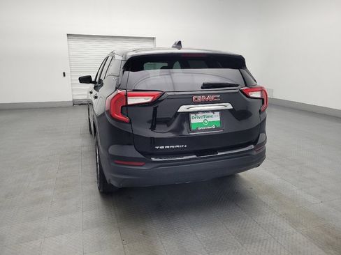 Used 2024 GMC Terrain SLE image 6