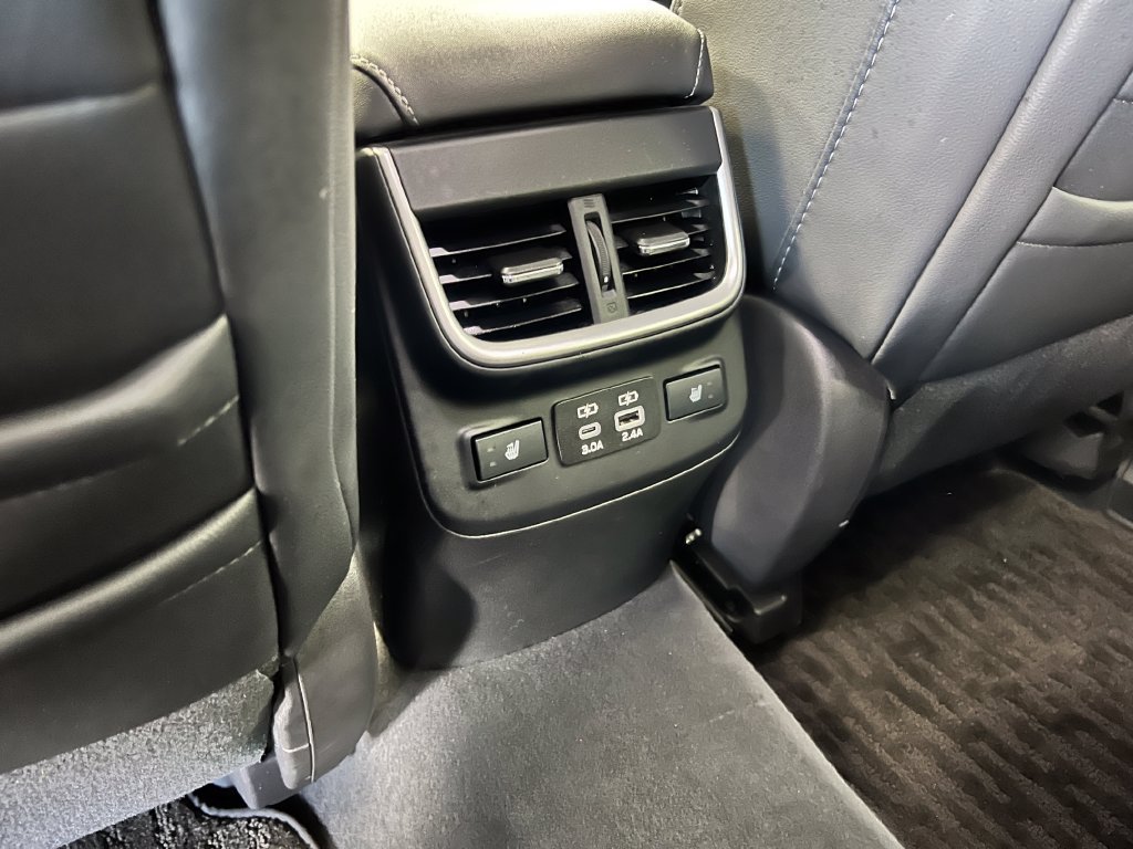 Used 2025 Subaru Outback Limited XT AWD/4WD image 18