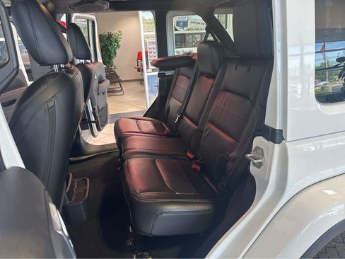Used 2021 Jeep Wrangler Unlimited Sahara AWD/4WD image 38