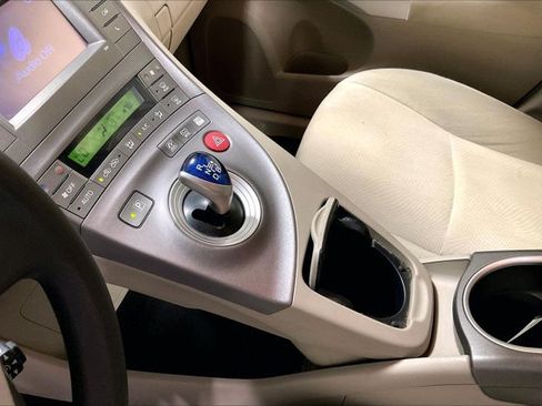 Used 2012 Toyota Prius Two FWD image 17