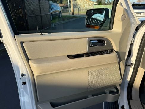 Used 2012 Ford Expedition EL Limited image 10