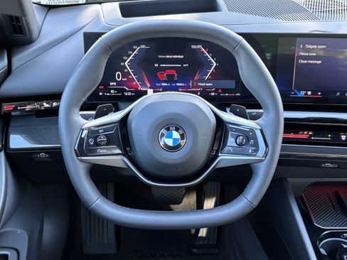 Certified 2025 BMW 530i xDrive w/ Premium Package image 18