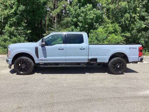 Used 2025 Ford F250 Lariat w/ Black Appearance Package AWD/4WD image 6