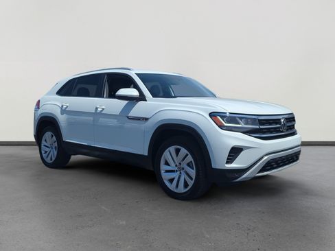 Certified 2022 Volkswagen Atlas Cross Sport SE AWD/4WD image 7