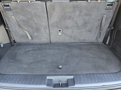 Used 2024 Toyota Highlander LE FWD image 22