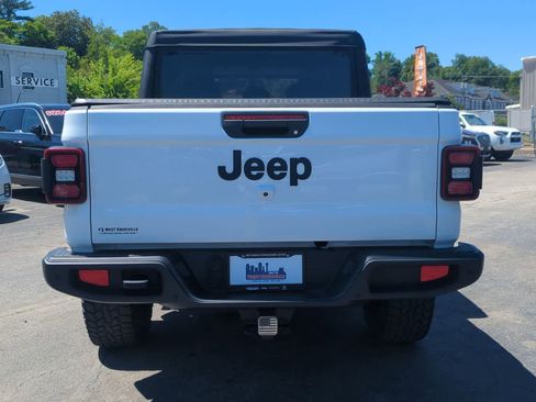Certified 2021 Jeep Gladiator Sport AWD/4WD image 7