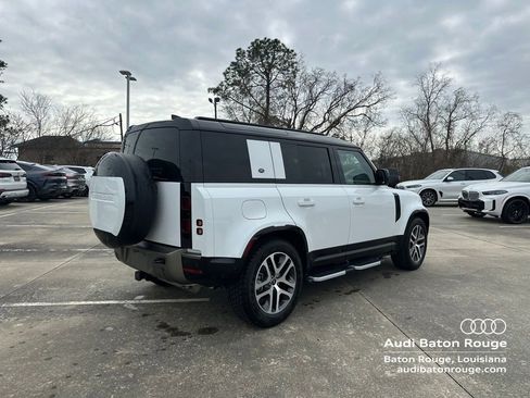 Used 2024 Land Rover Defender 110 X-Dynamic SE AWD/4WD image 7
