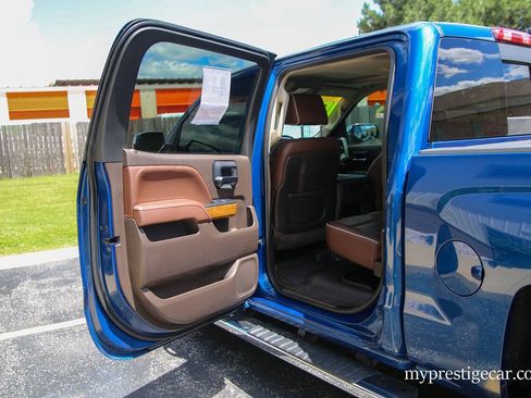Used 2015 Chevrolet Silverado 1500 High Country w/ High Country Premium Package AWD/4WD image 26
