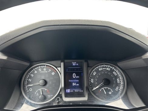 Used 2019 Toyota Tacoma TRD Off-Road w/ Technology Package AWD/4WD image 25