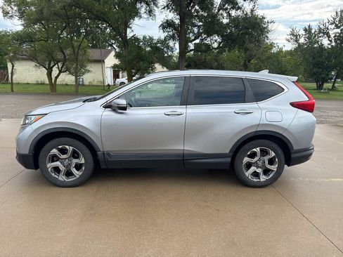 Used 2018 Honda CR-V EX image 2