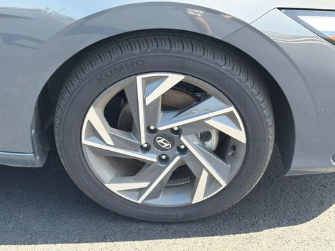 Certified 2025 Hyundai Elantra Sport FWD image 12
