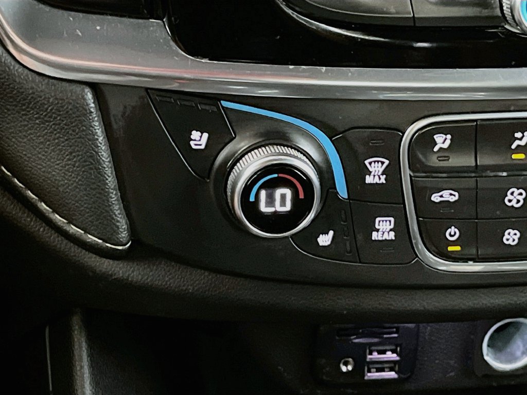Used 2023 Chevrolet Traverse Premier w/ Redline Edition AWD/4WD image 21