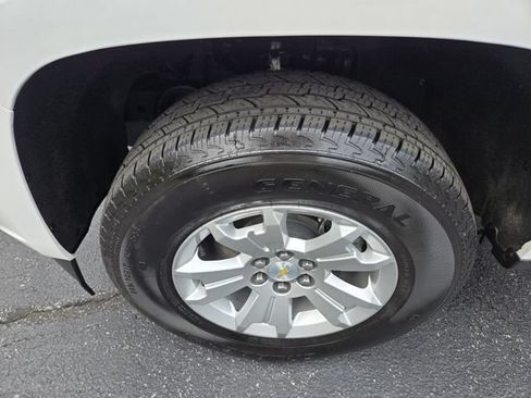 Used 2022 Chevrolet Colorado LT w/ Fleet Safety Package RWD image 22