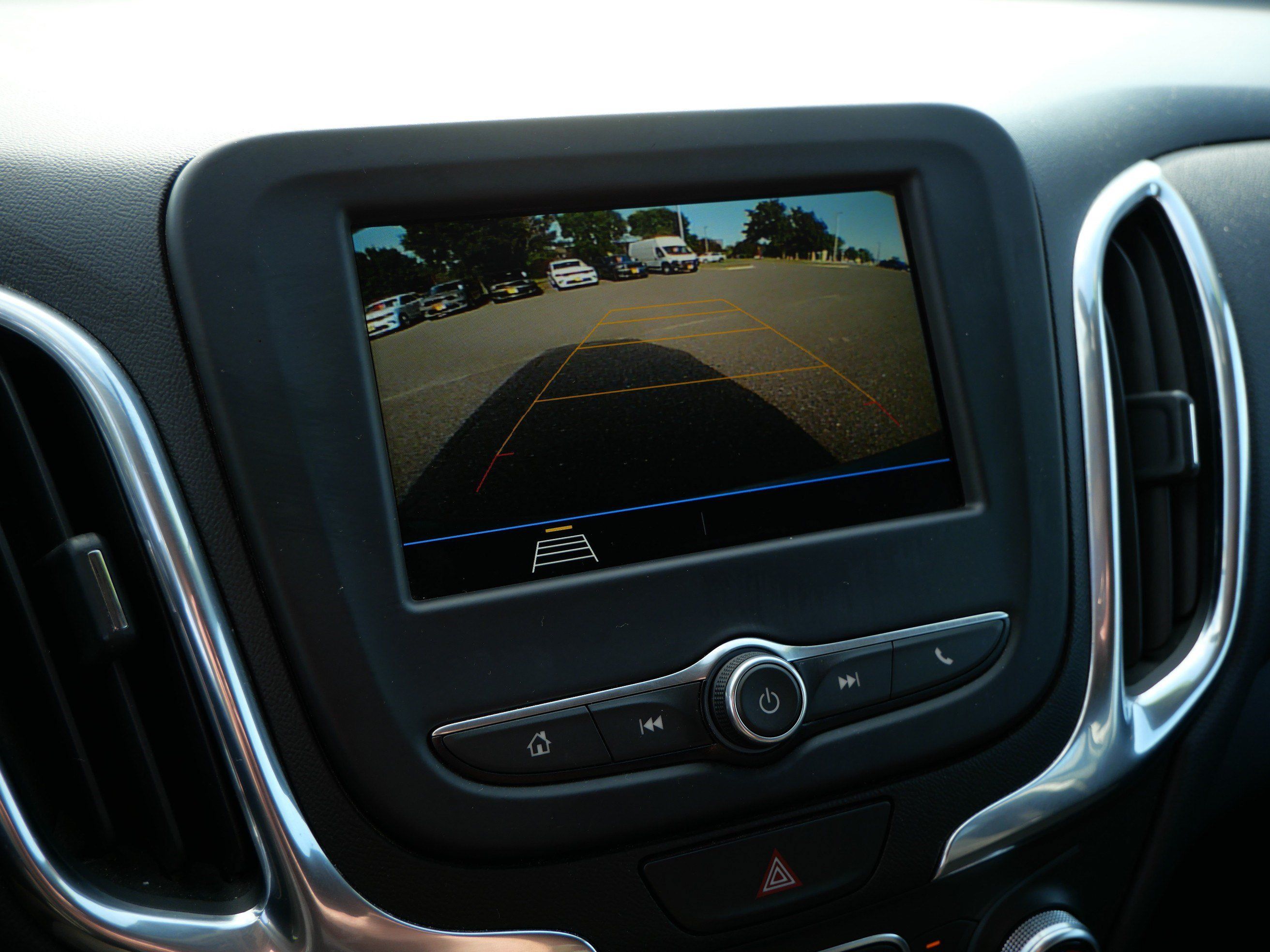 Used 2019 Chevrolet Equinox LT AWD/4WD image 32