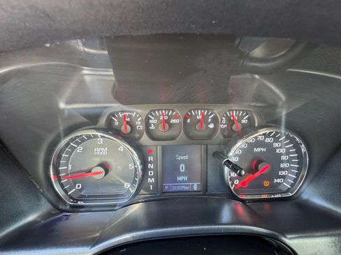 Used 2015 Chevrolet Silverado 2500 W/T w/ WT Convenience Package AWD/4WD image 18
