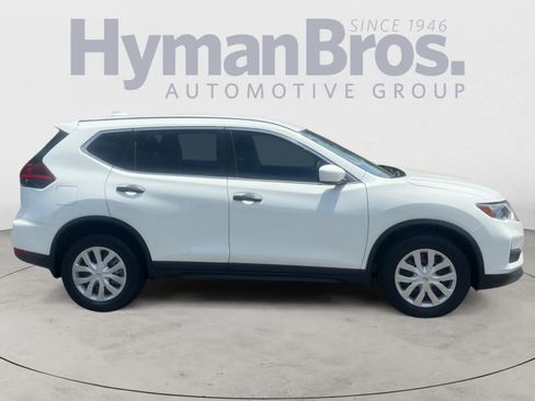 Used 2020 Nissan Rogue S AWD/4WD image 2