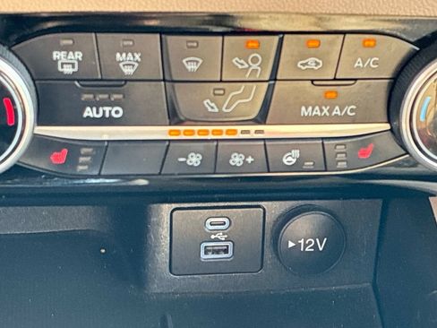 Used 2022 Ford Escape SEL AWD/4WD image 34
