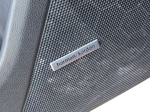 Used 2024 Subaru Crosstrek 2.5i Limited w/ Crosstrek Mirror Package image 22