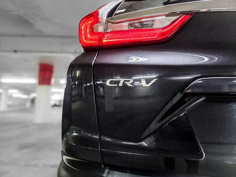 Used 2017 Honda CR-V Touring image 9