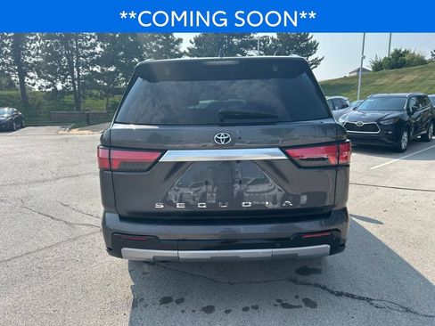 Used 2024 Toyota Sequoia Capstone AWD/4WD image 7