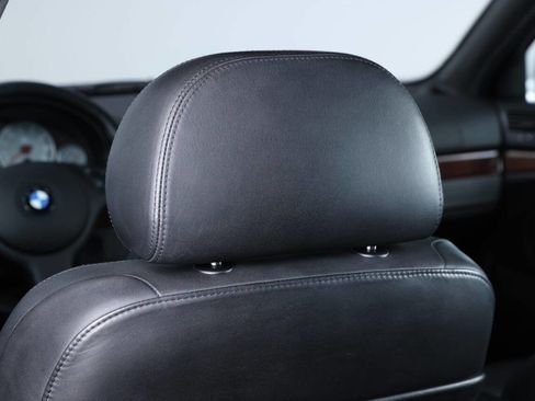 Used 2002 BMW M5 image 99