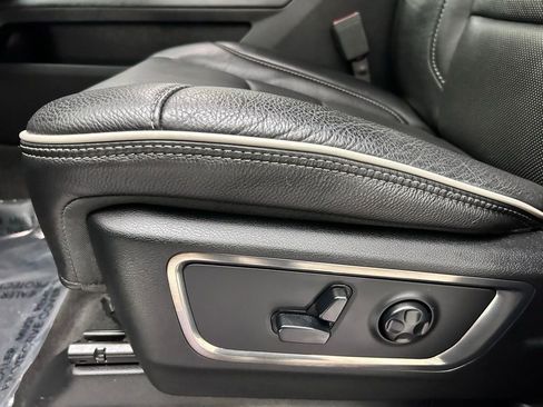 Used 2020 RAM 1500 Limited image 14