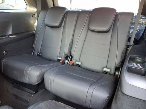 New 2026 Mercedes-Benz GLS 580 4MATIC image 18