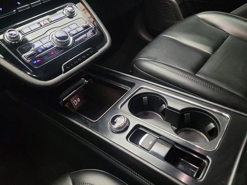 Used 2021 Lincoln Corsair FWD w/ Equipment Group 101A image 26