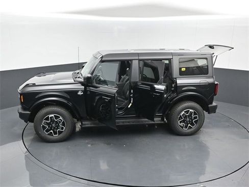 New 2025 Ford Bronco Outer Banks image 26