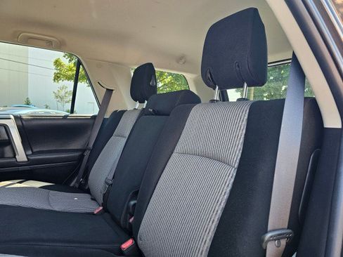 Used 2016 Toyota 4Runner SR5 AWD/4WD image 20