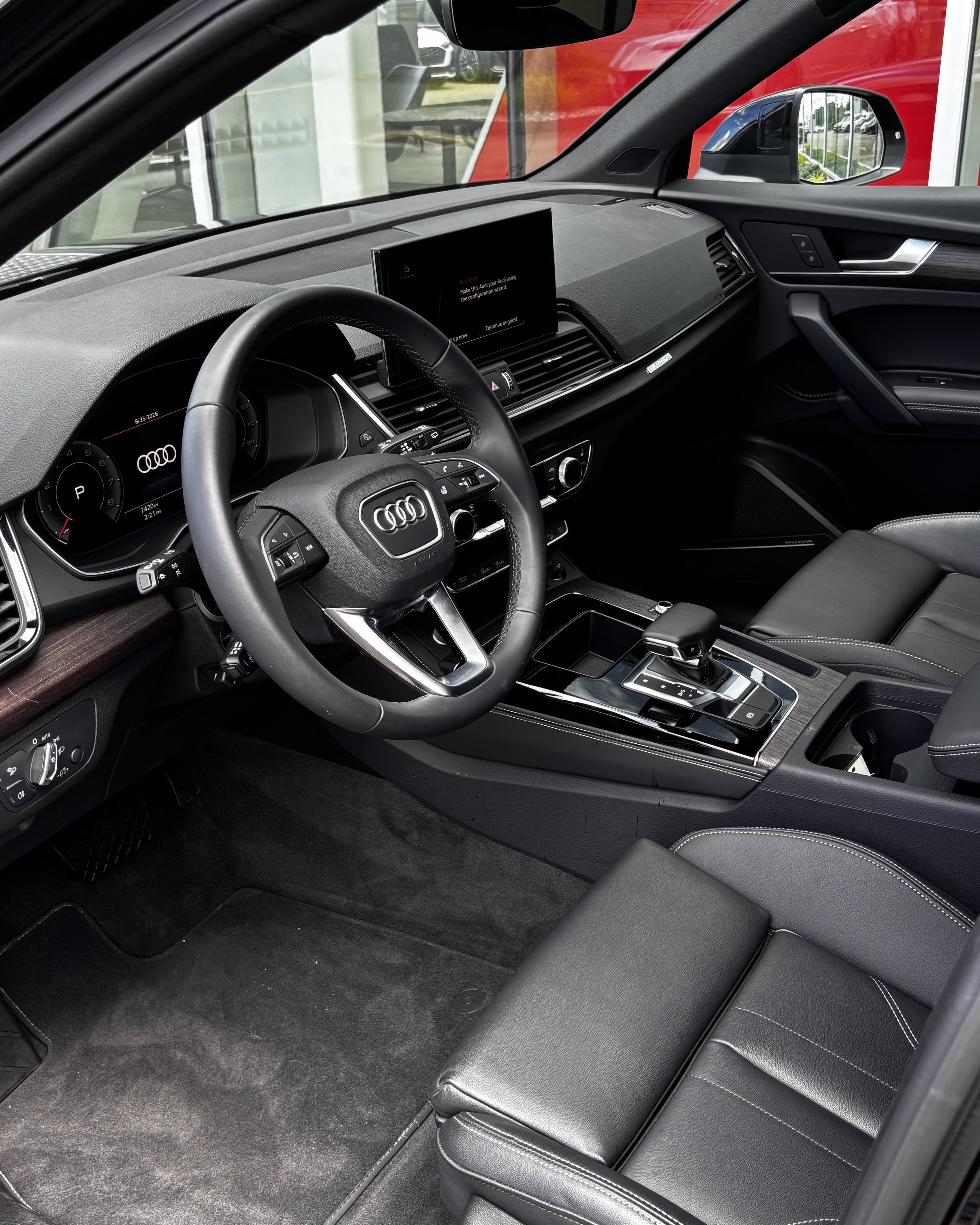 Certified 2025 Audi Q5 2.0T Premium Plus w/ Premium Plus Package AWD/4WD image 5