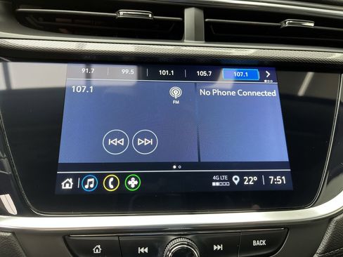 Certified 2023 Buick Encore GX Preferred w/ Cold Weather Comfort Package image 18